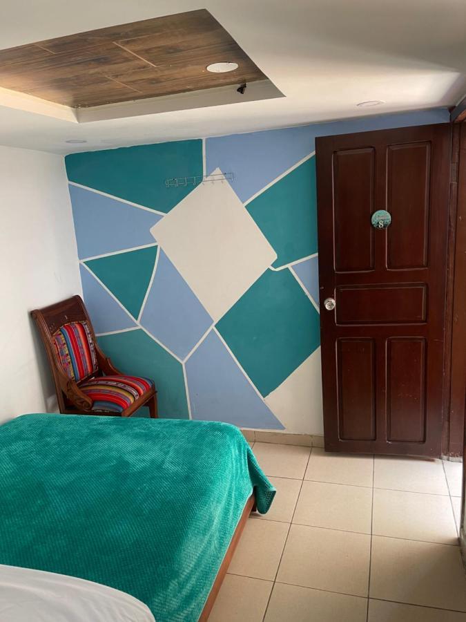 El Jardin Escondido Party Hostel Baños Екстериор снимка