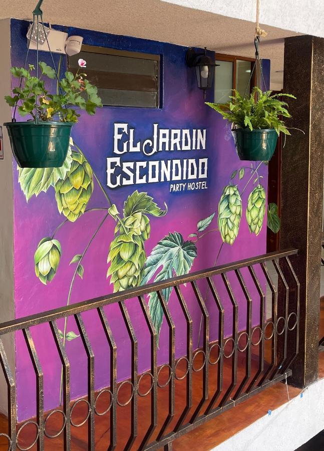 El Jardin Escondido Party Hostel Baños Екстериор снимка