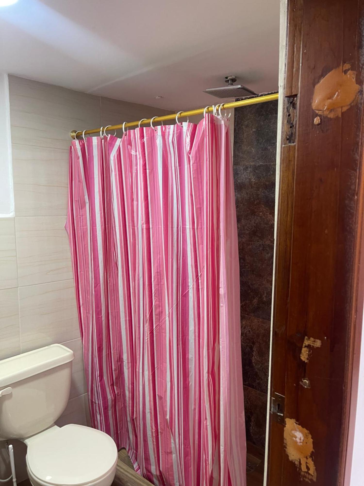 El Jardin Escondido Party Hostel Baños Екстериор снимка