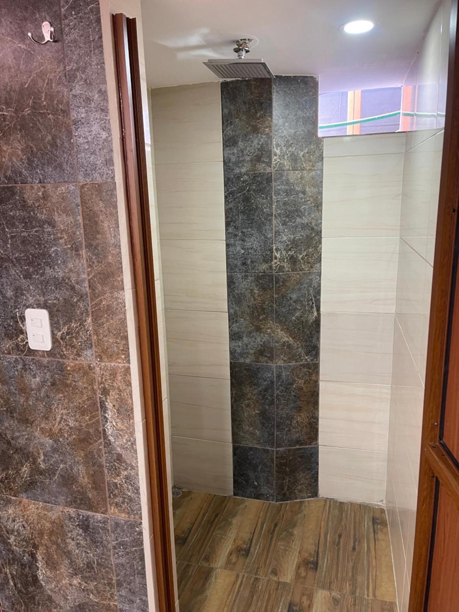 El Jardin Escondido Party Hostel Baños Екстериор снимка