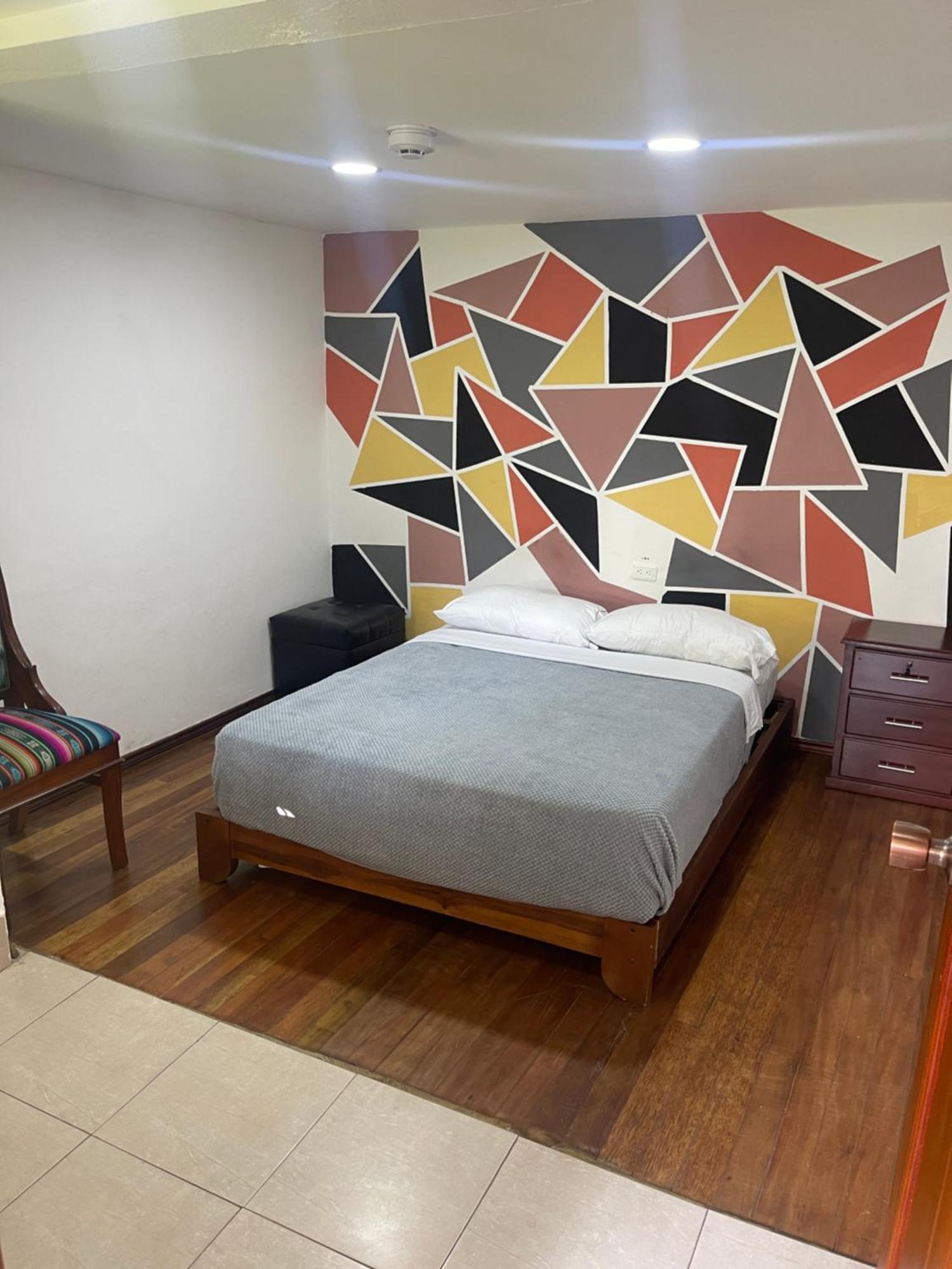 El Jardin Escondido Party Hostel Baños Екстериор снимка