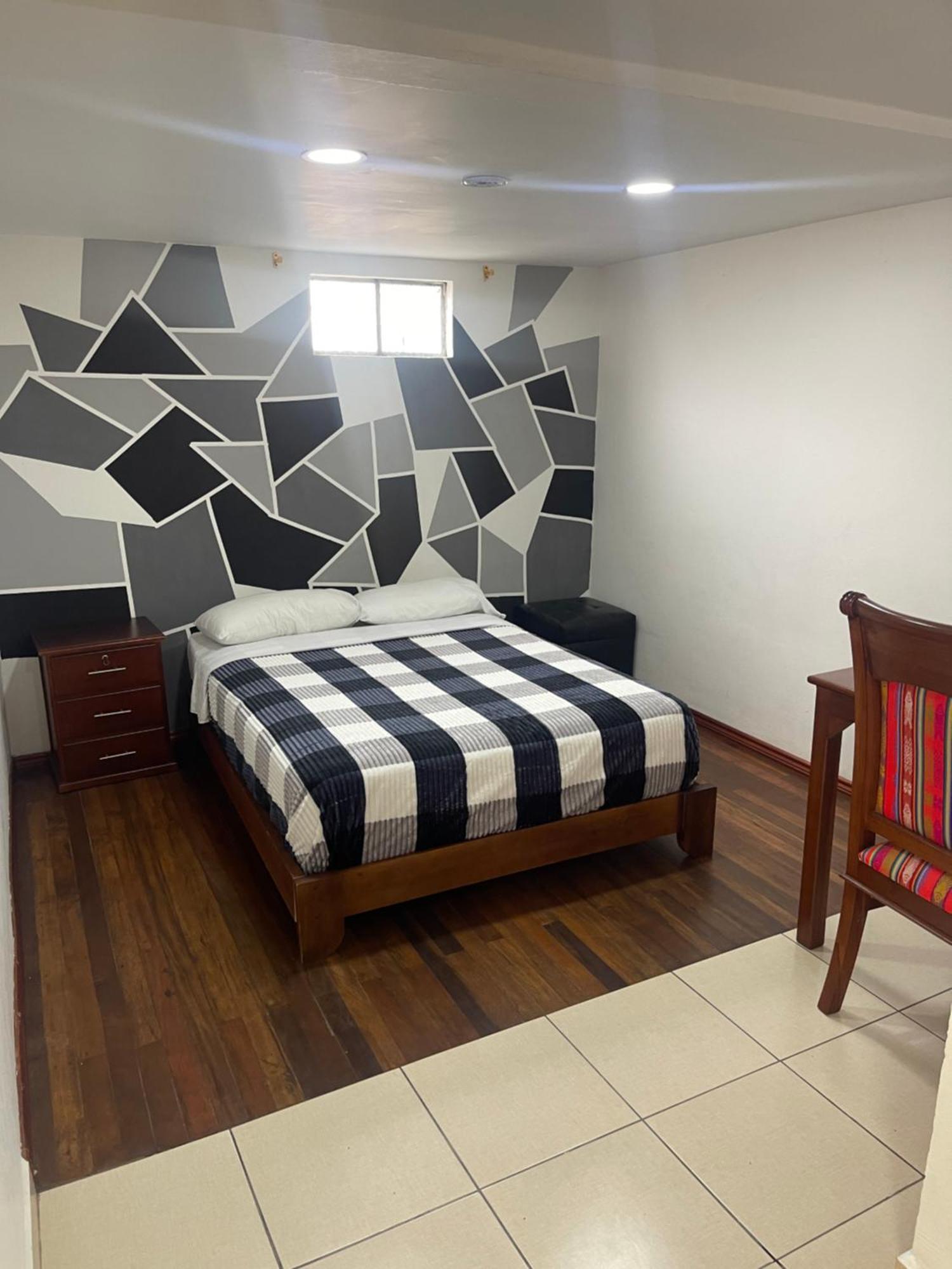 El Jardin Escondido Party Hostel Baños Екстериор снимка